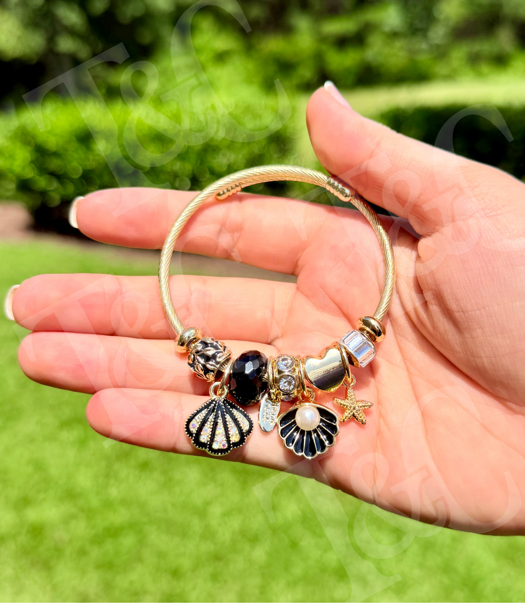 Seashell Charm Bracelet New RTS