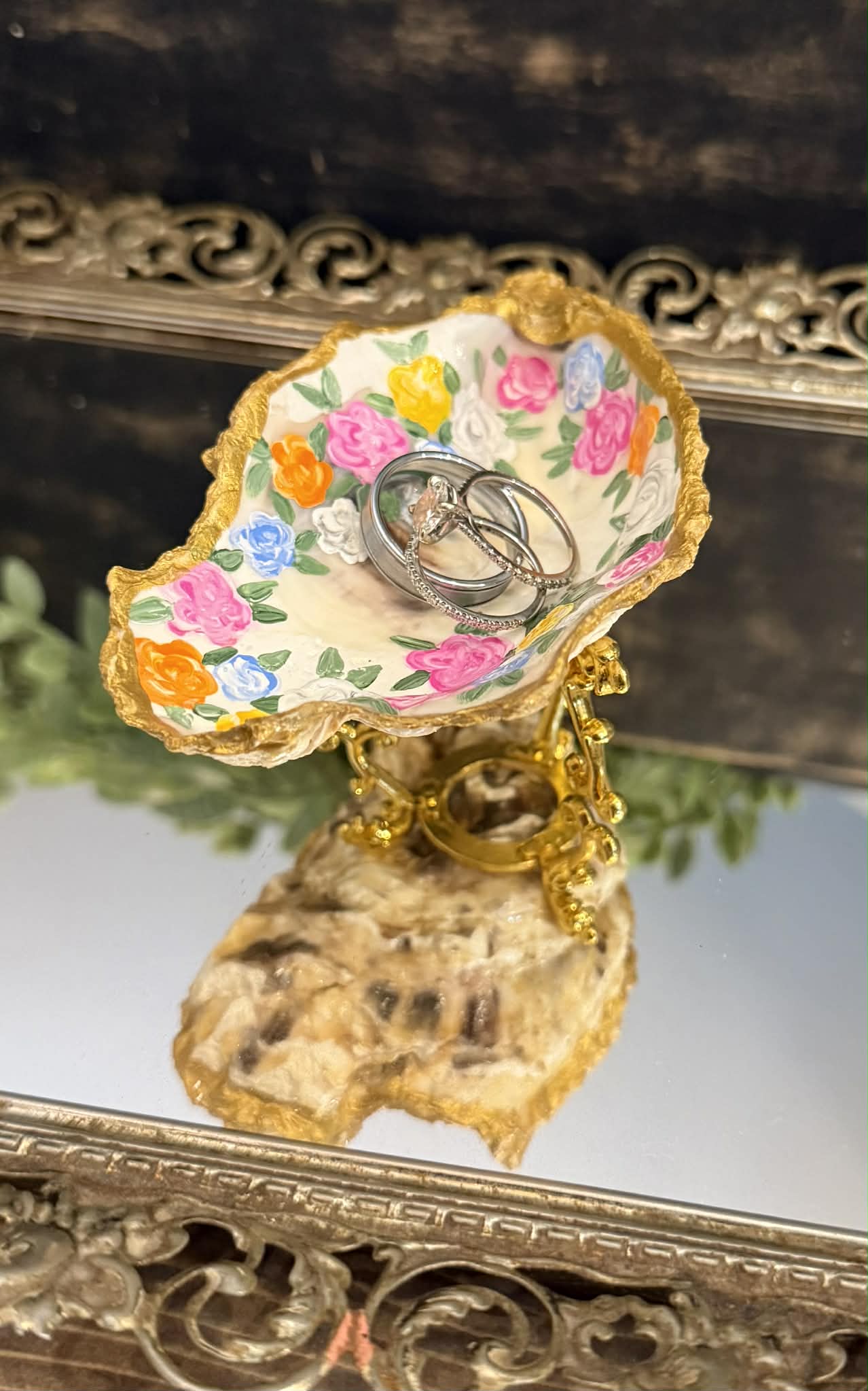 Oyster Jewelry Holder