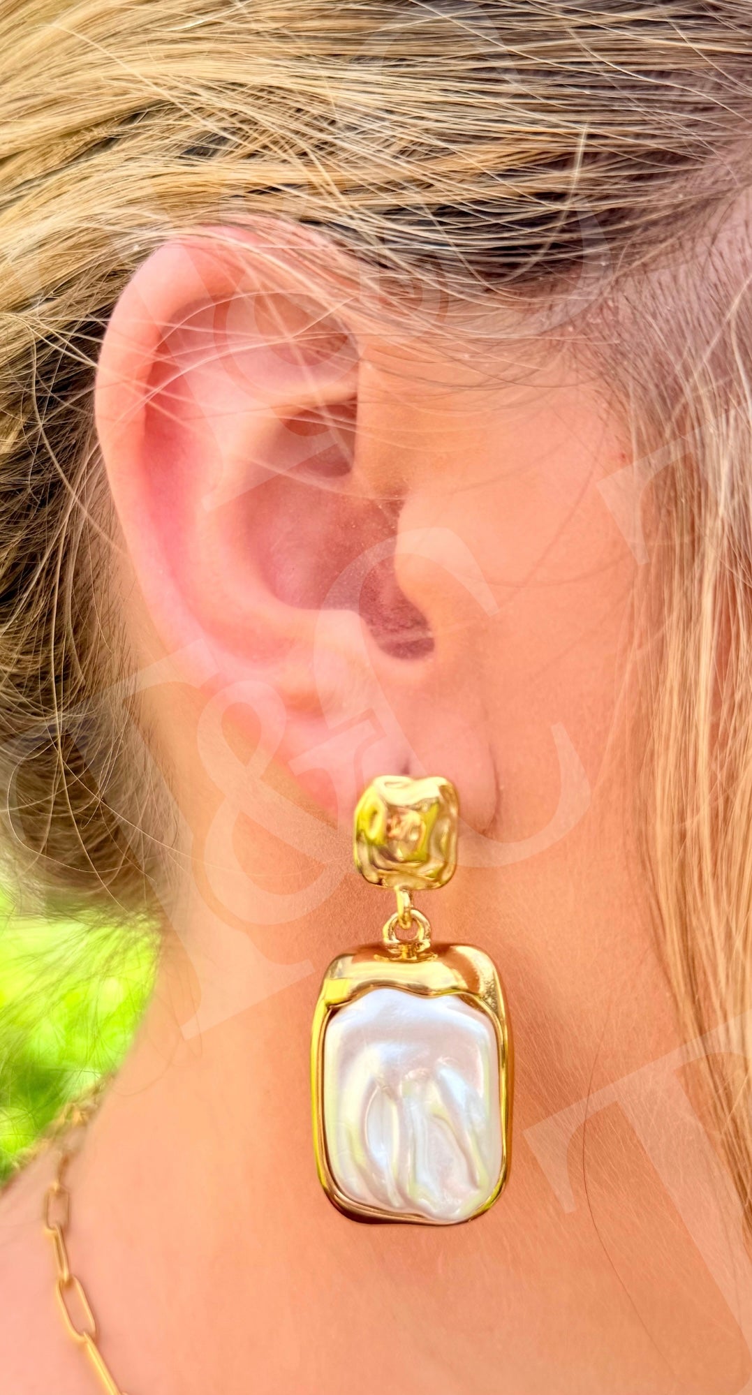 Pearl Geometric Pendant Earrings New RTS