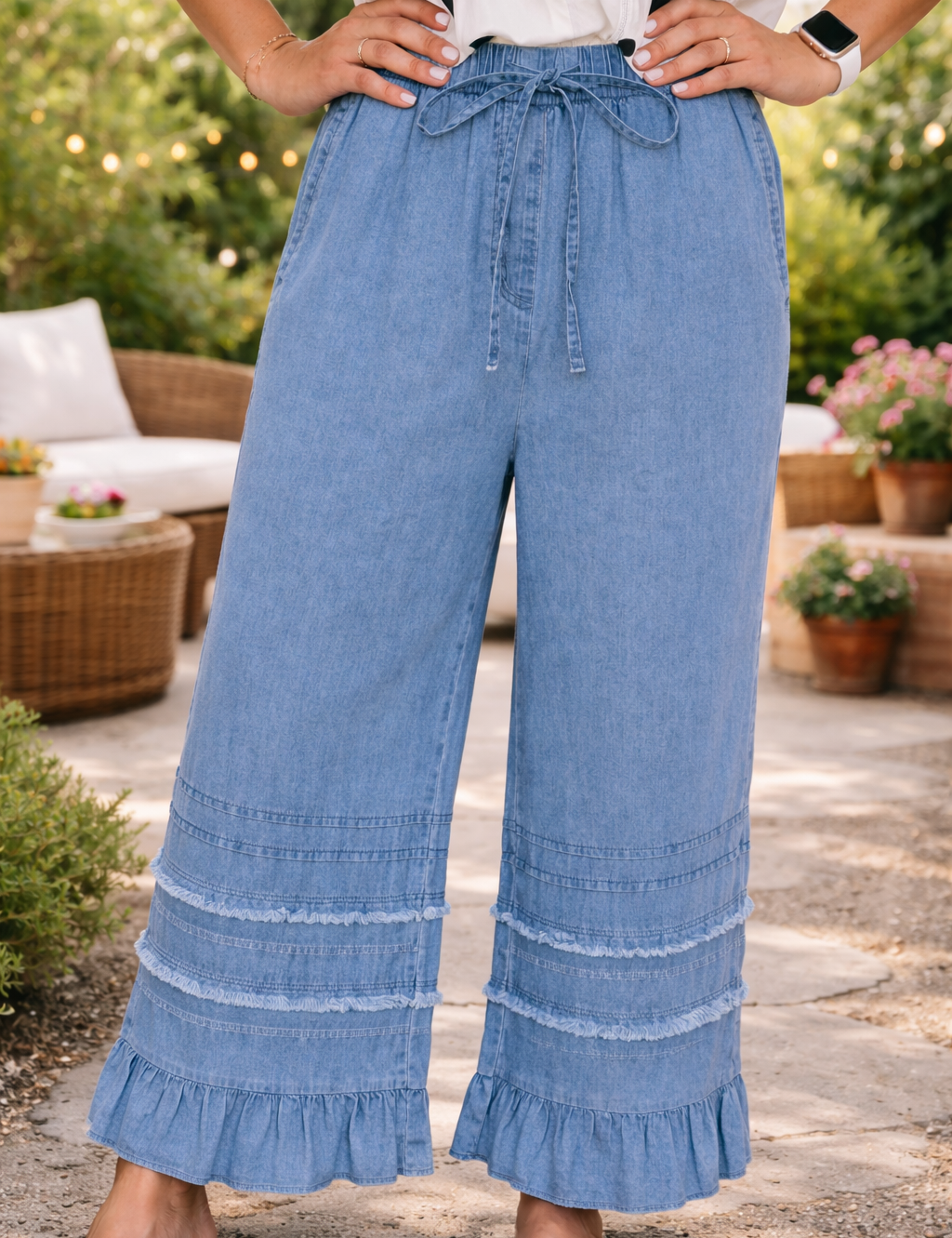 Blue_Ruffled_Chambray_February..png