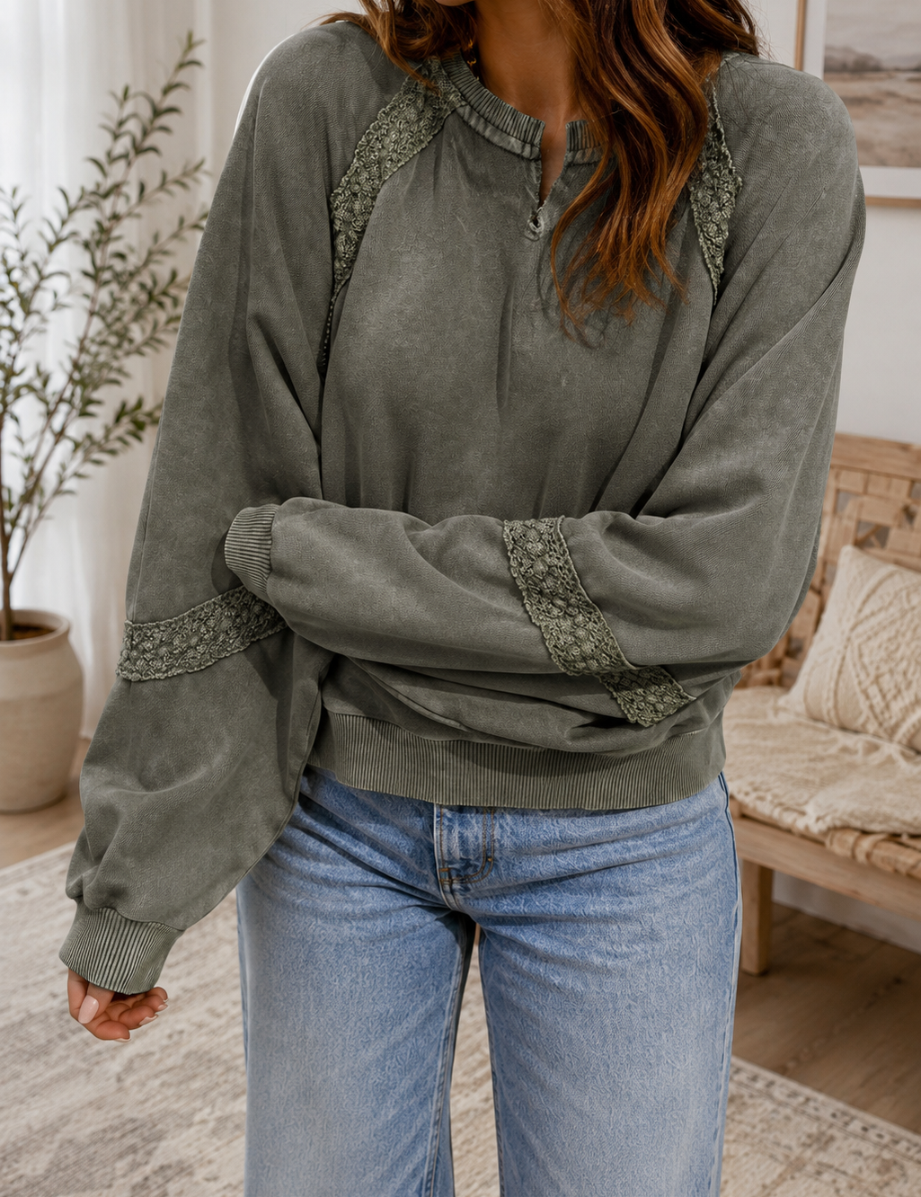 Green_Lace_Mineral_Wash_Sweatshirt.png