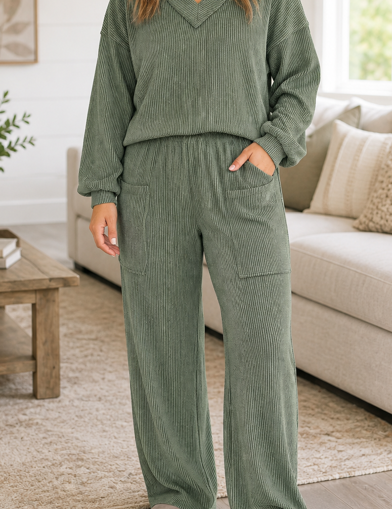 Green_Ribbed_Exposed_Seam_Set.png