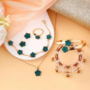 Five Clover Jewelry Set