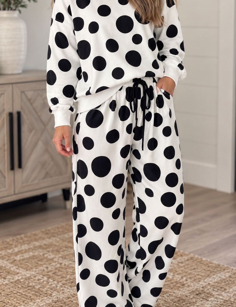 Polka_Dot_Relaxed_Set_305ec3ed-e70b-40dc-9d50-dee76fdd6154.png