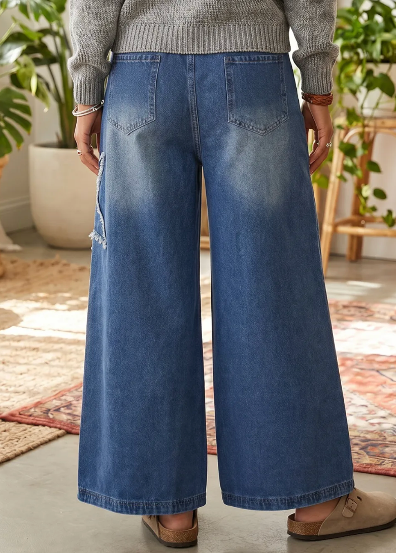 Star Decorated Wide Leg Jeans
